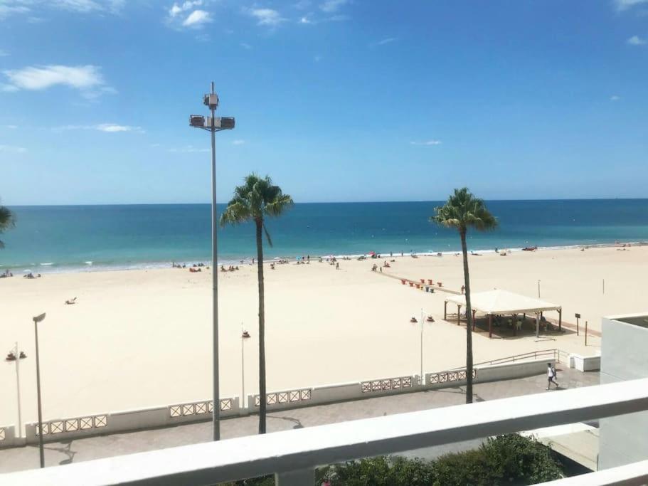 Cadiz Paseo Maritimo Playa Victoria Frontal Mar Daire Dış mekan fotoğraf